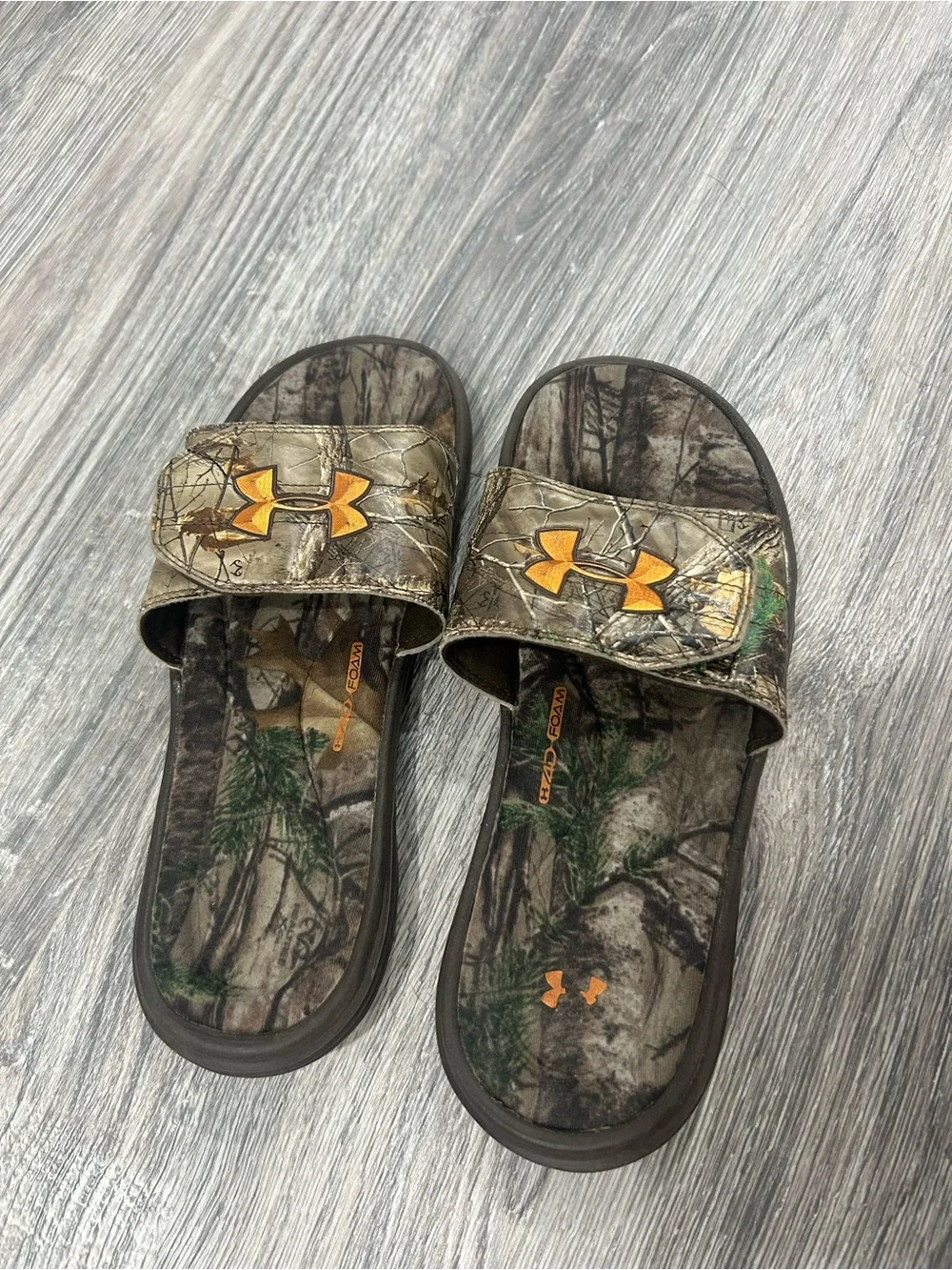 Under Armour men’s realtree camo ignite slides
